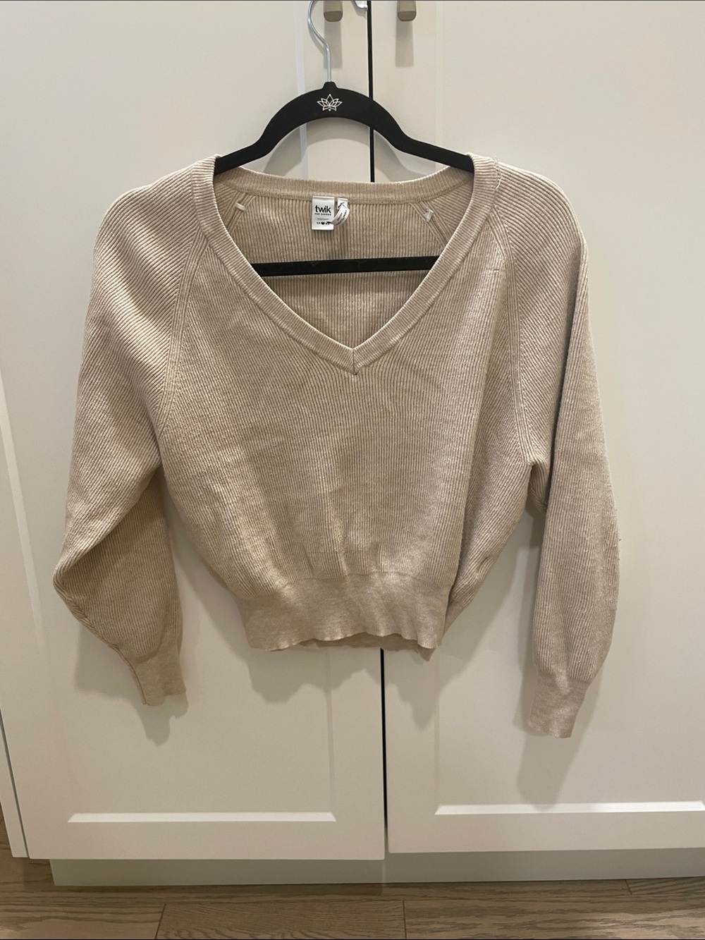 Simons Light Beige V-Neck Sweater